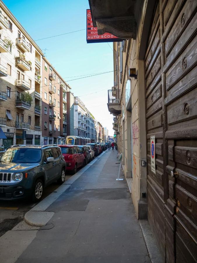 The Best Rent - Studio Nearby Sant'Agostino Metro Milão Exterior foto